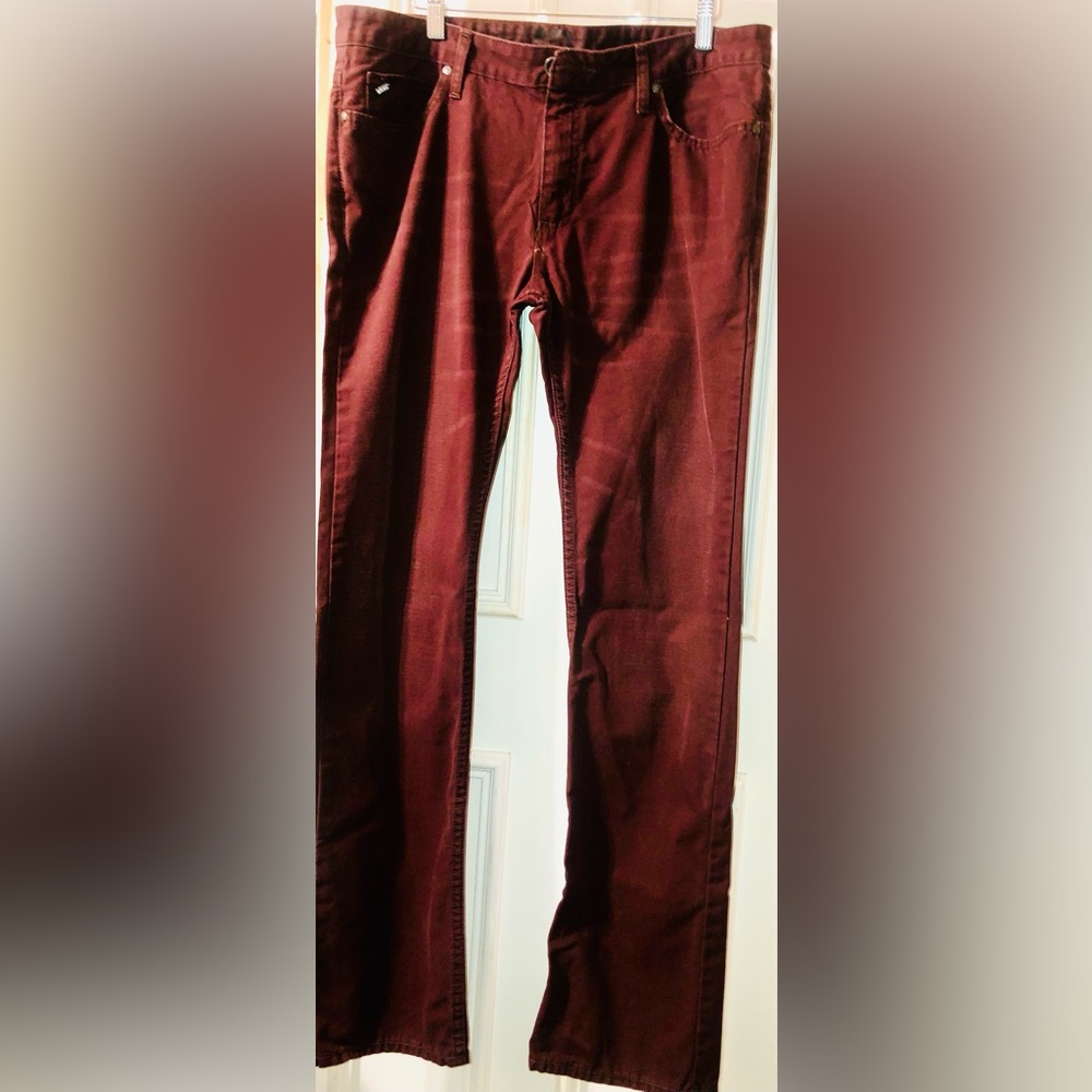 Vans Colored Jeans size 34 x32 unisex in pre loved condition